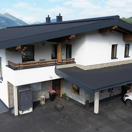 Appartements Plus Apartment *