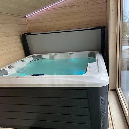 Διαμέρισμα Appartements Plus *